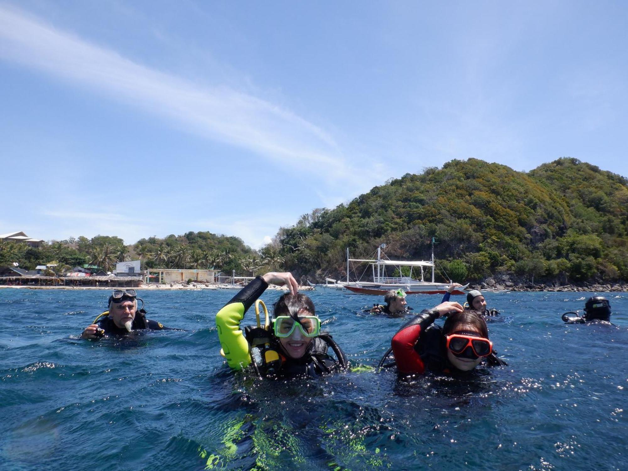 Liberty'S Lodge And Diving - Apo Island Dumaguete City Ngoại thất bức ảnh